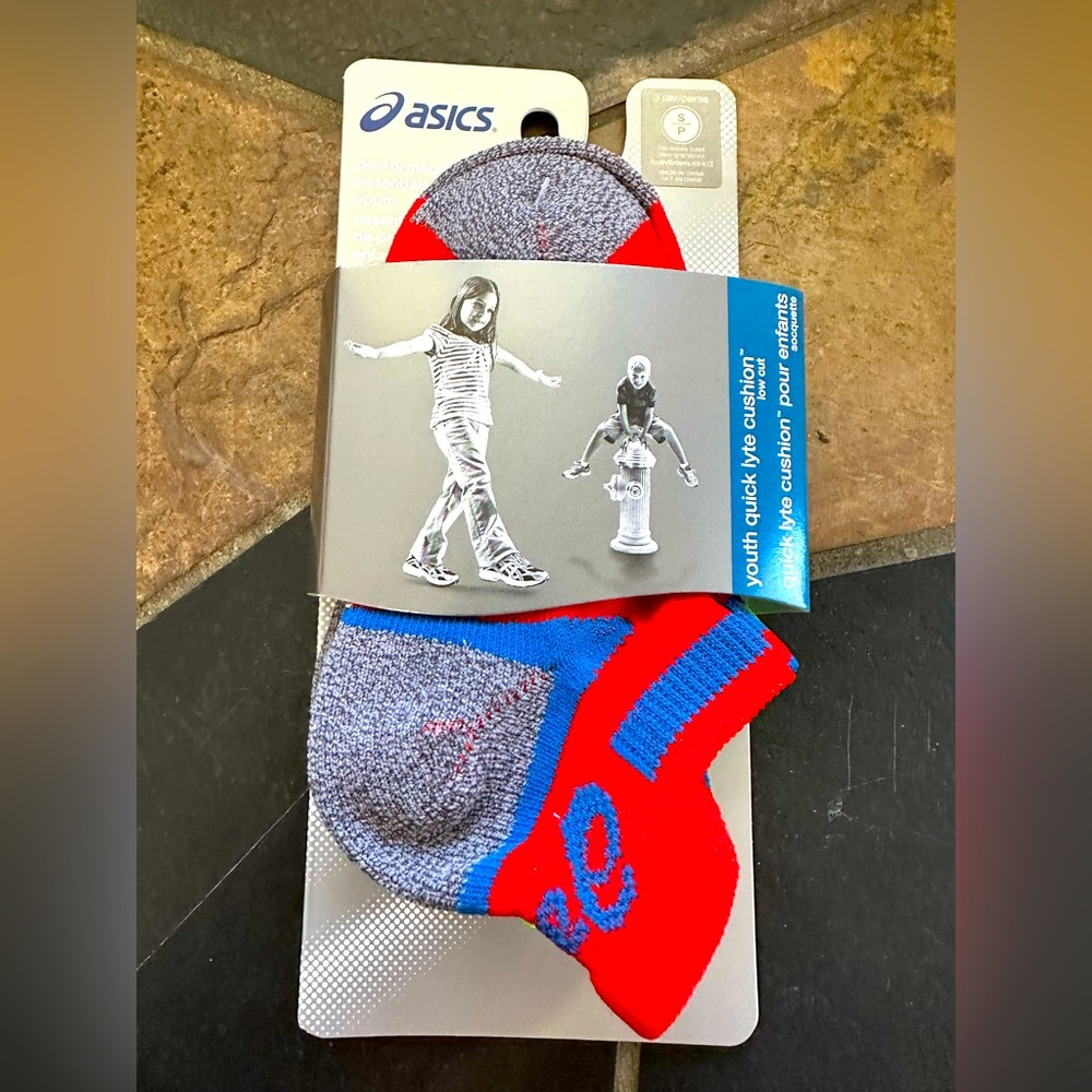 Brand New! Lot ASICS  3 Pair Multi Colored Ankle Socks.